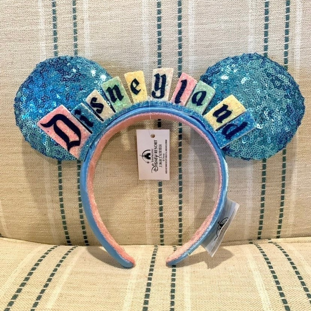 NWT Disney Parks Shanghai Disneyland Minnie Mouse Ears.
